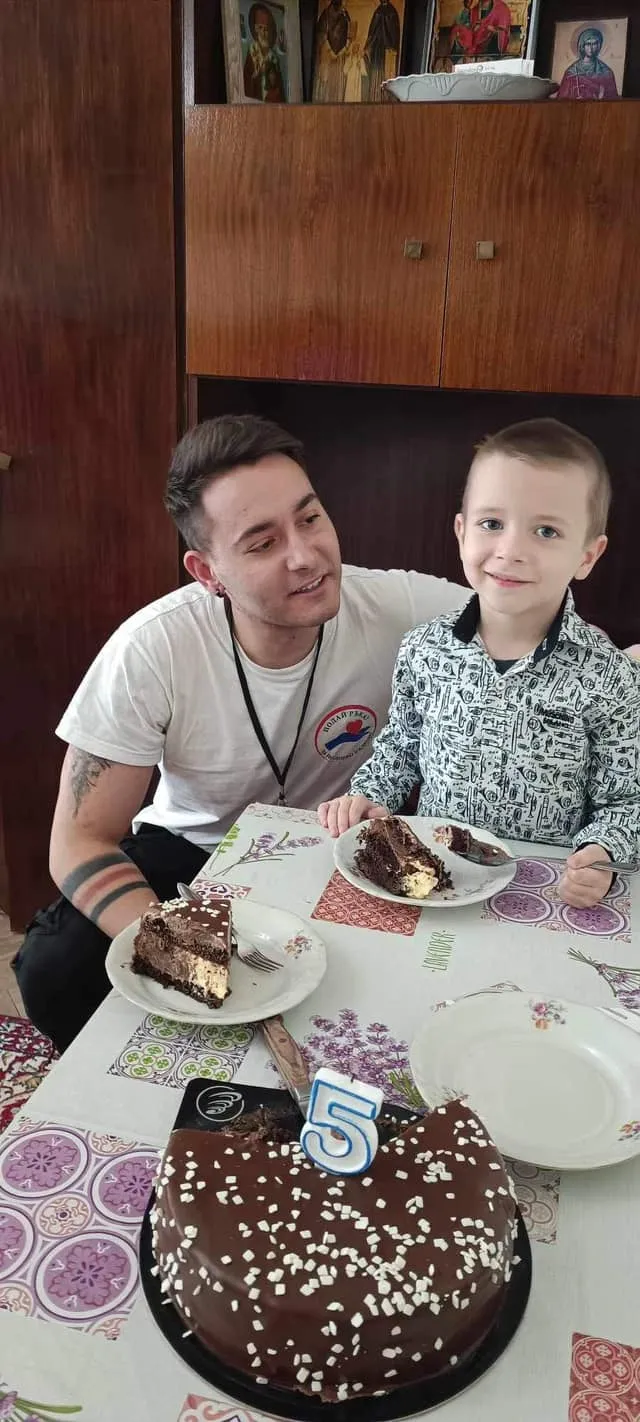 Подкрепа за мама Анастасия и малкият Никола