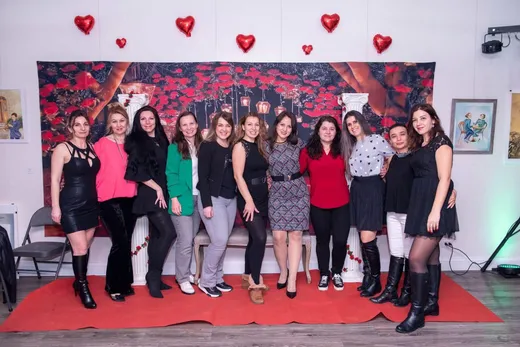 Лого на GLEAMING HEART CHARITY